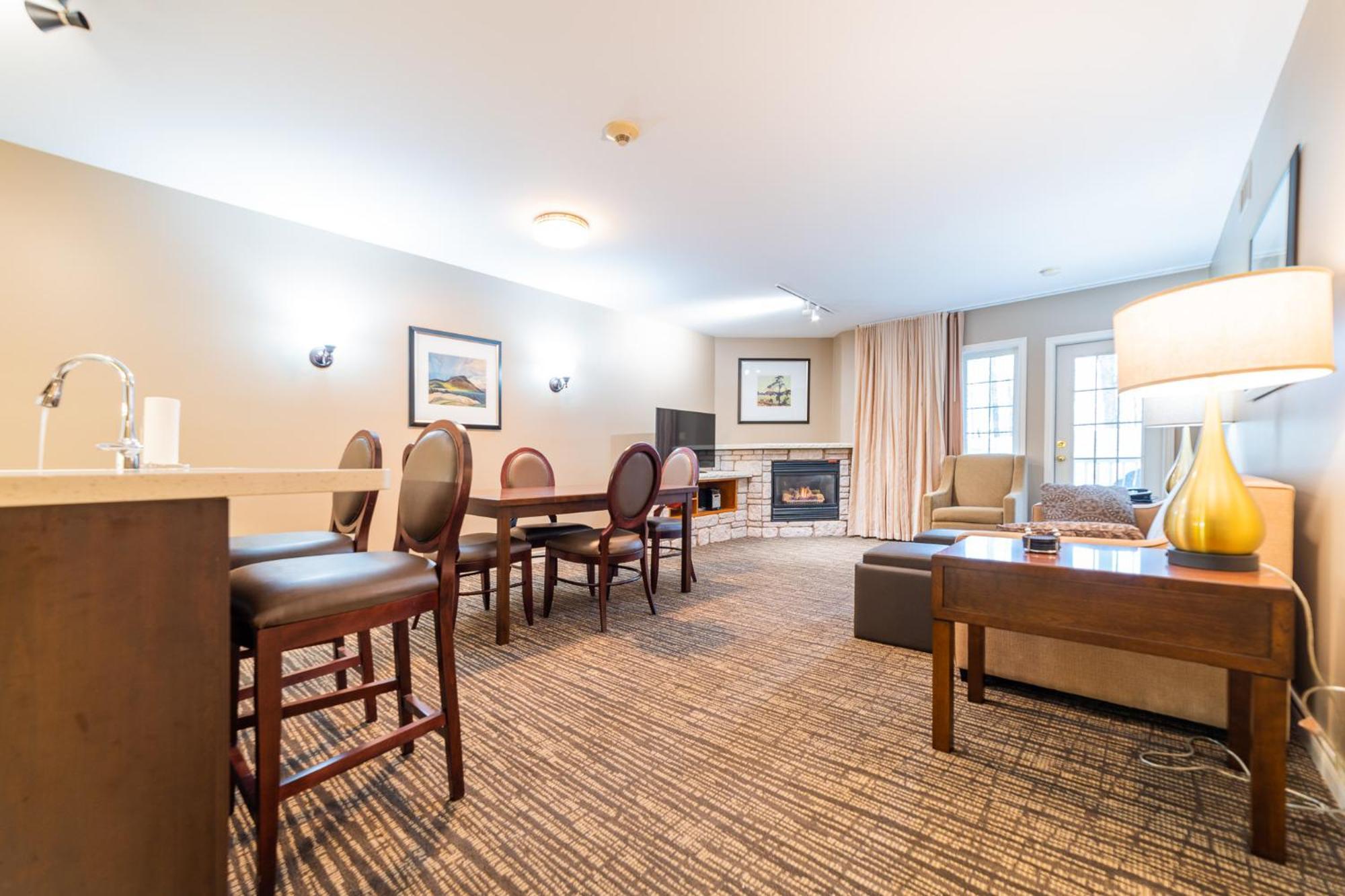 Horseshoe Valley Suites - The Azure Shanty Bay 外观 照片